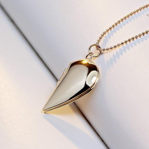 Open Heart Photo Pendant Necklace | VIVOCO Online Shop                                                                            